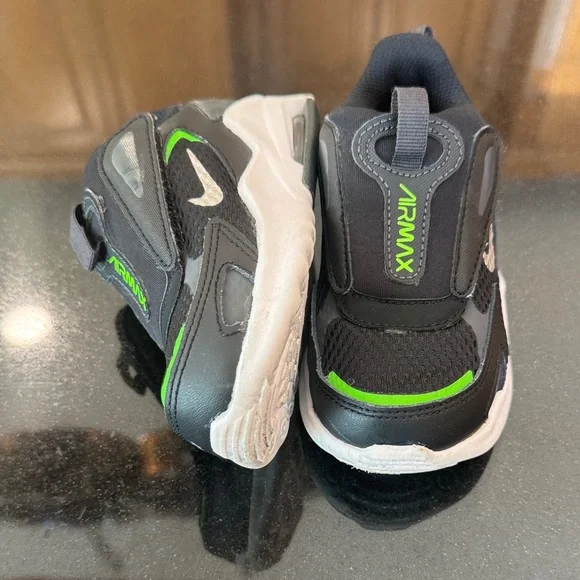 Nike Air Max Kids Sneakers - Black with Green Accents - Picture 5 of 13